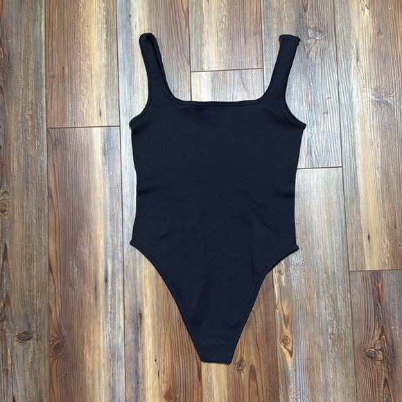 Ribbed Seamless Bodysuit for Women Shapewear Tank Top for Tummy Control Size L - Picture 2 of 4